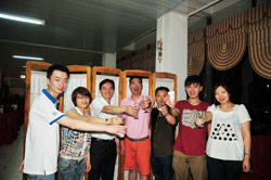 新动力 助梦想 同努力 创辉煌—爱体育(中国)官方网站-登录入口2014澄江悦椿春游行