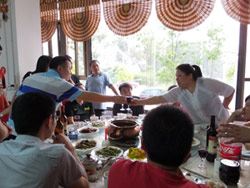 新动力 助梦想 同努力 创辉煌—爱体育(中国)官方网站-登录入口2014澄江悦椿春游行